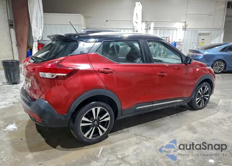 2019 Nissan Kicks S z USA, uszkodzony, nr VIN 3N1CP5CU7KL493107
